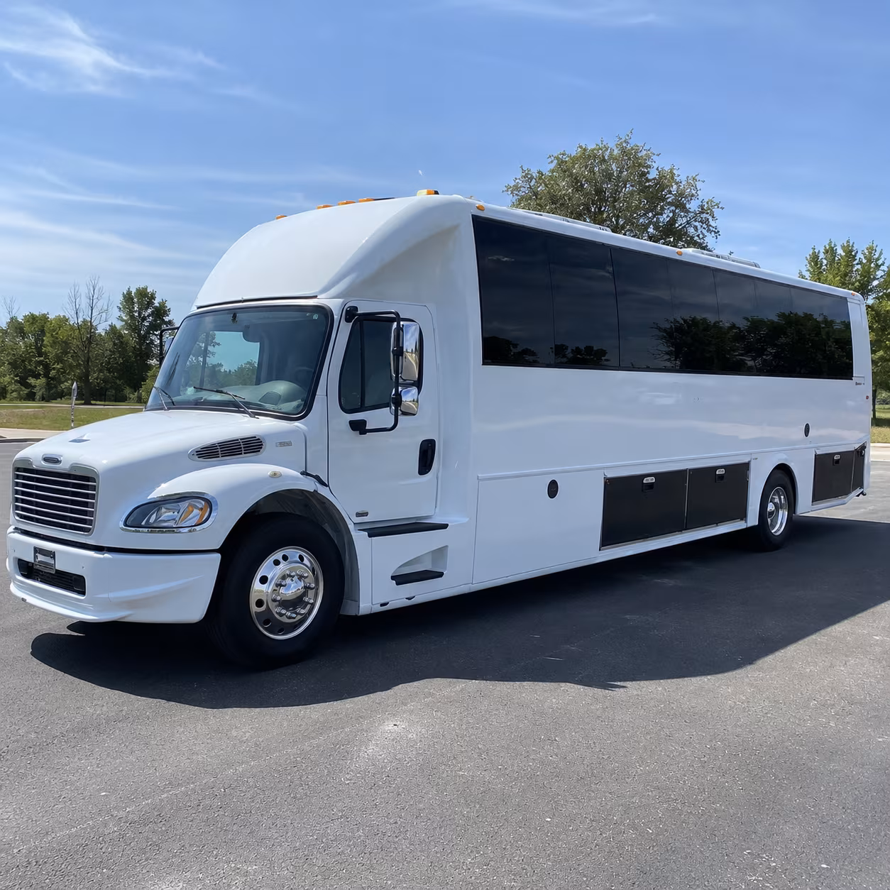 farmington 40 passenger party bus