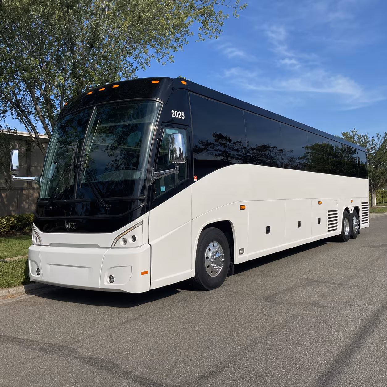 shuttle personnel between kirtland air force base and abq sunport with ease